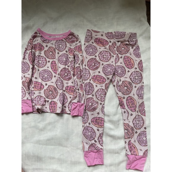 Caden Lane Other - Caden Lane Kids Pink Donut Print Bamboo Viscose Pajama Set Size 5T